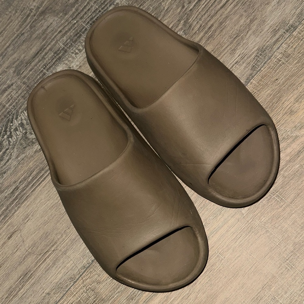 Yeezy Slides